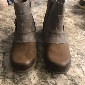 NEW … Origins Earth-Tone Rugged Soles